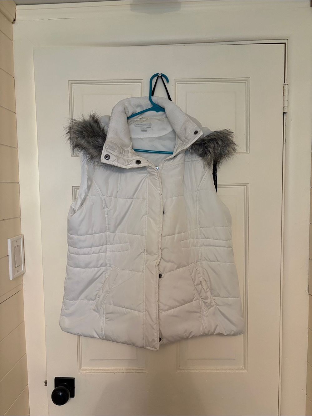 White Faux Fur Trim Puffer Vest NY&Co XL